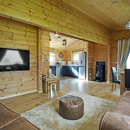 Stag Lodge Falkirk Ngoại thất bức ảnh